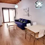 Acogedor Con Entrada Independiente